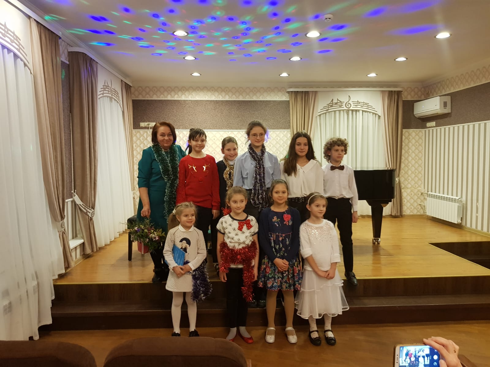 Музика, спів і плавання